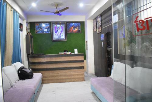 Hotel Shri Hari Palace By Wb Inn