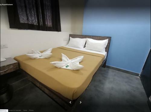 Hotel Ashwi Lodging & Boarding