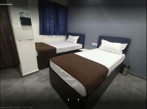 Hotel Ashwi Lodging & Boarding