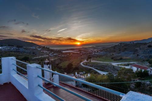 Casa Ayacara . Entre El Mar Y La Monta�a .