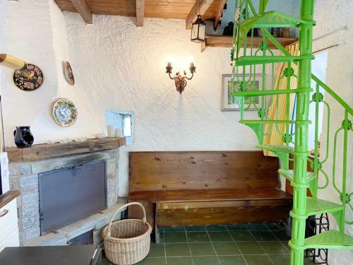 Sciareia - House With Stunning Lake View And Garden