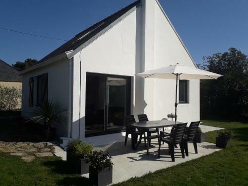 Pointe Du Cabellou-plages � Pied (100m)