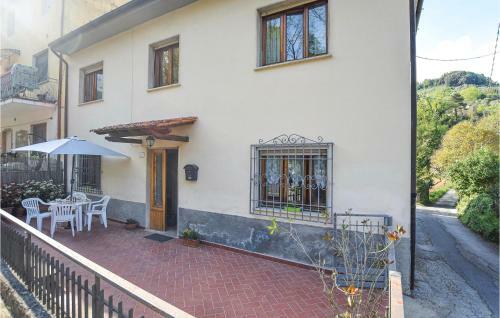 Awesome Home In Massarosa With Wifi And 2 Bedrooms