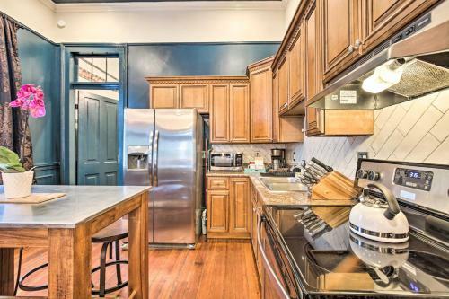 Apartamento Contemporary Nola Studio - Walkable Location!