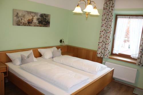 Hostal Gasthof Und Pension Neuwirt