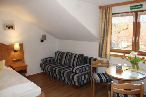Hostal Gasthof Und Pension Neuwirt