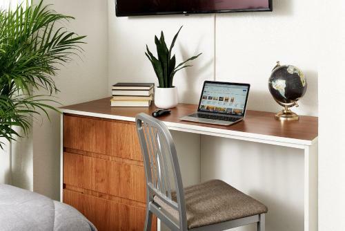 Hotel Intown Suites Extended Stay St. Louis Mo - Hazelwood