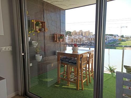 Apartamento Con Piscina Cerca De La Playa