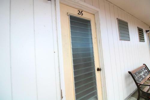 Showboat Motel V