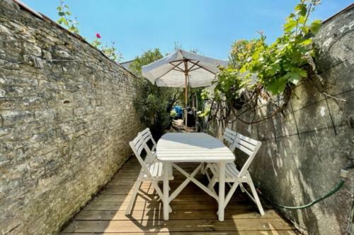House R�taise With Garden Close To The Sea