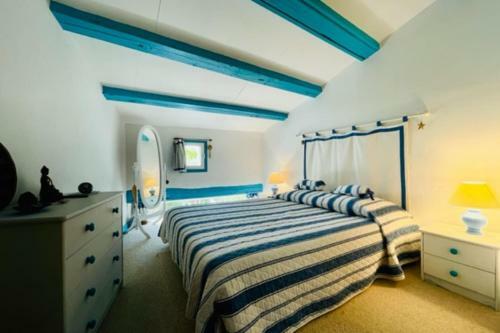House R�taise With Garden Close To The Sea