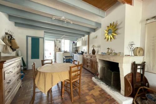 House R�taise With Garden Close To The Sea