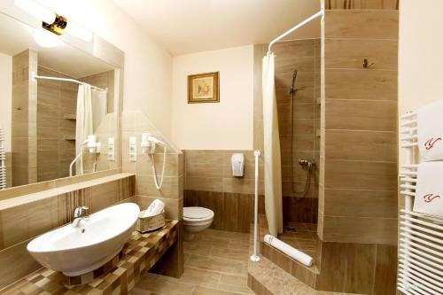 Hostal Fam�lia Vend�gh�z