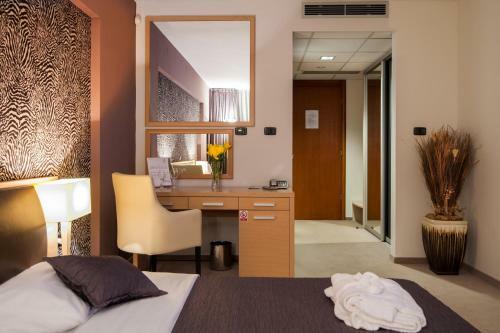 Hotel Zoo