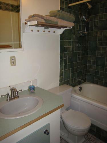Hostal Fossil Beds Guesthouse