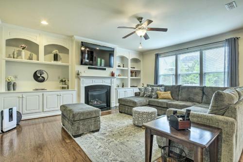 Lovely Durham Home With Screened Porch And Patio!