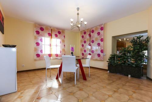 Geranis Villa Planet Costa Dorada
