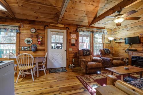 Hotel The Bear Cobb Creek Cabins