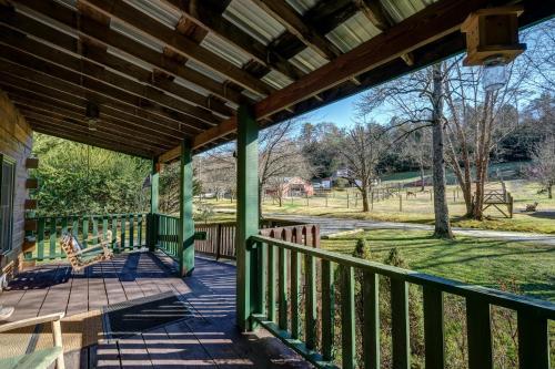 Hotel The Bear Cobb Creek Cabins
