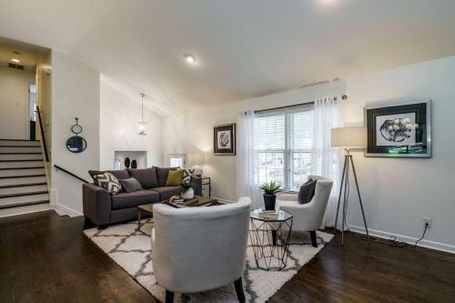 Sexy Midtown Stayspace & Contemporary Conveniences