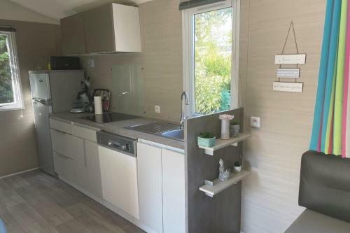 Mobile Home Of 30 M With Wifi-garden And Pool