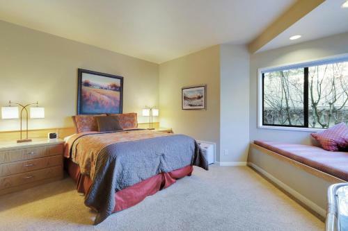Hotel River Ridge 513b