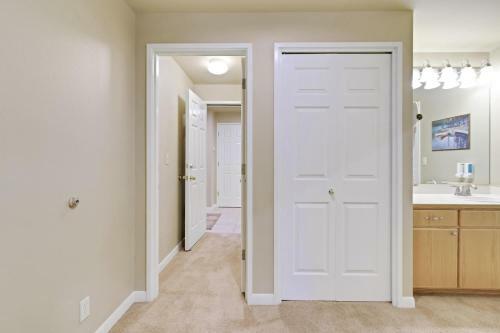 River Ridge 428ab