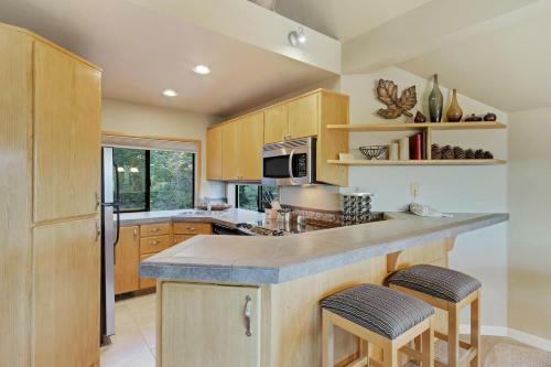 River Ridge 428ab