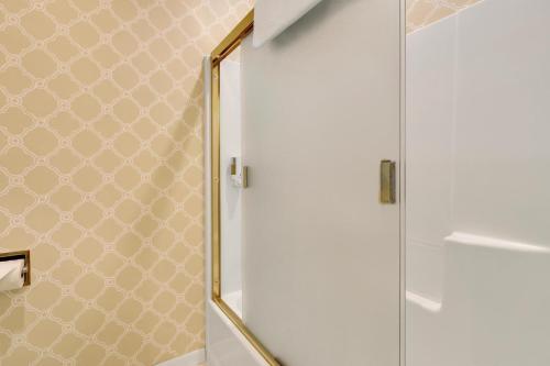Hotel River Ridge 327b
