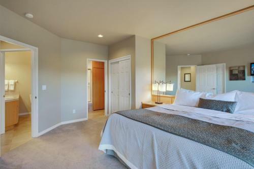 River Ridge 313a
