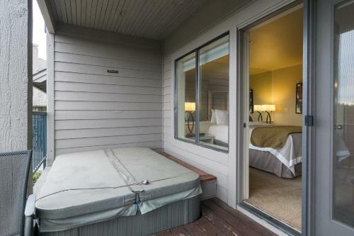 River Ridge 424ab