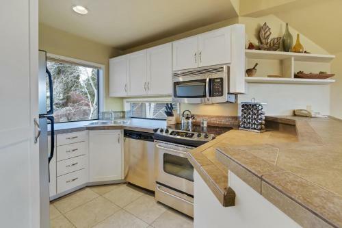 River Ridge 424ab