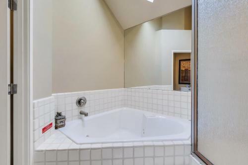 River Ridge 424ab