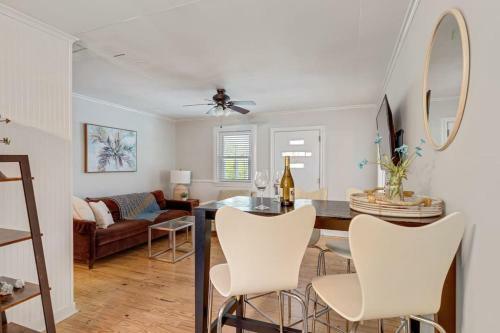 208 W Ashley - Central Location - 2 Mins To The Beach