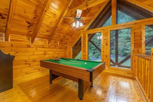Bear Down With Hot Tub, Pool Table, Arcade Games