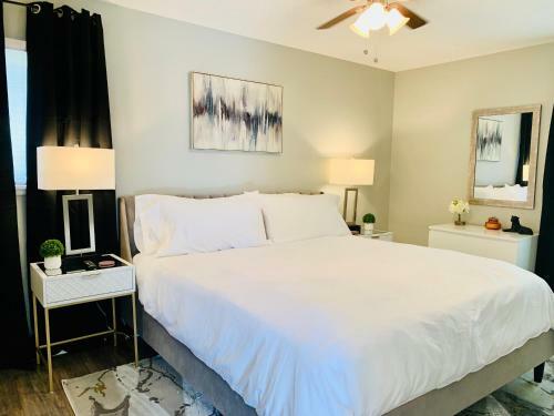Hostal Blue-door @maywood - Modern Spaces
