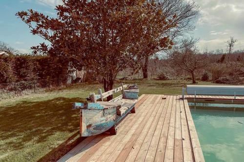Peaceful Villa With Pool And Outdoor Kitchen 6-8 Sleeps Without Screws