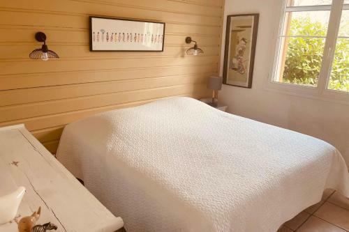 Peaceful Villa With Pool And Outdoor Kitchen 6-8 Sleeps Without Screws