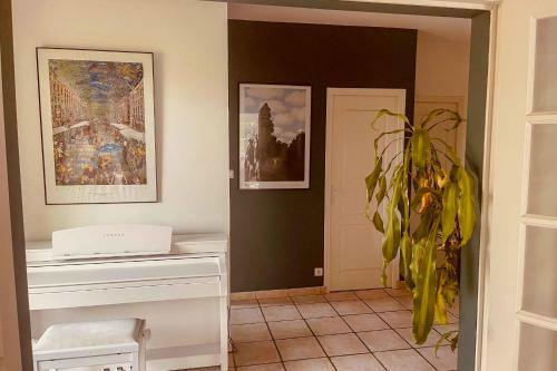 Peaceful Villa With Pool And Outdoor Kitchen 6-8 Sleeps Without Screws