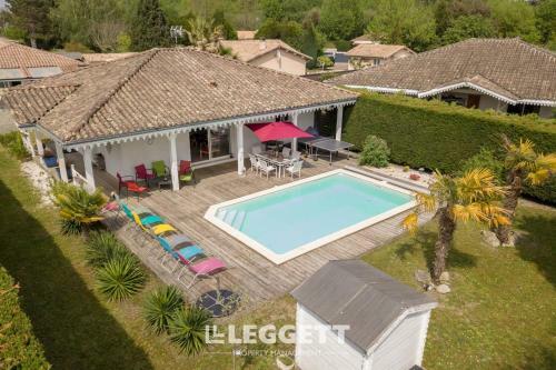 Beautiful Louisiana Villa Sleeps 6 With Pool Without Screws
