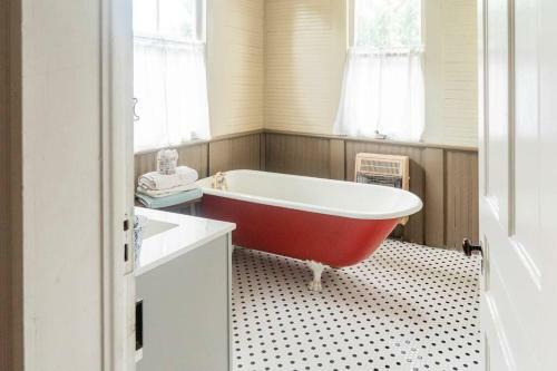 Experience The Lincoln Home