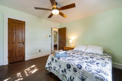 Captains Quarters By The Bay Cottage
