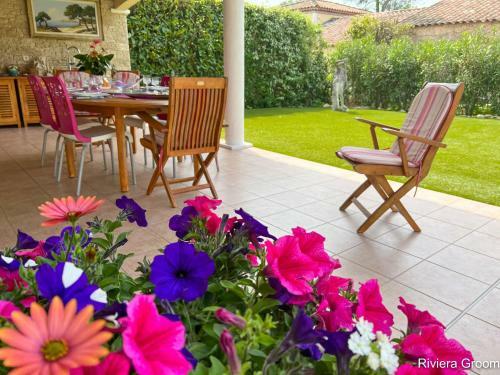 Villa Azur Story