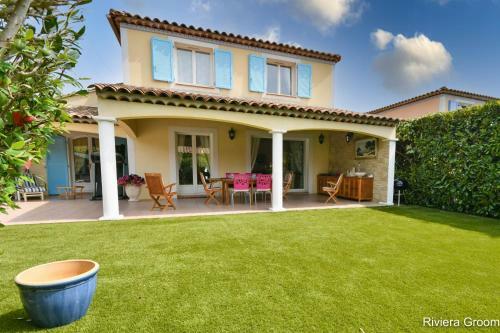 Villa Azur Story