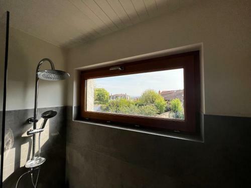 Petite Maison Dans Le Bourg De Villerest