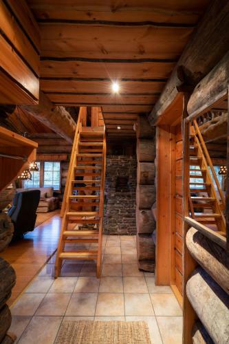 Saaruant�hti Cottage