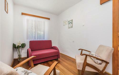 Three-bedroom Holiday Home In Skrad