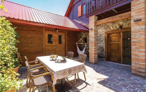 Three-bedroom Holiday Home In Skrad