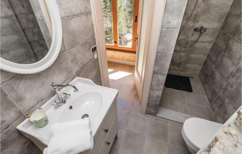 Three-bedroom Holiday Home In Skrad