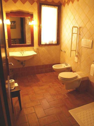 Agroturismo La Pulledraia Del Podere Montegrappa